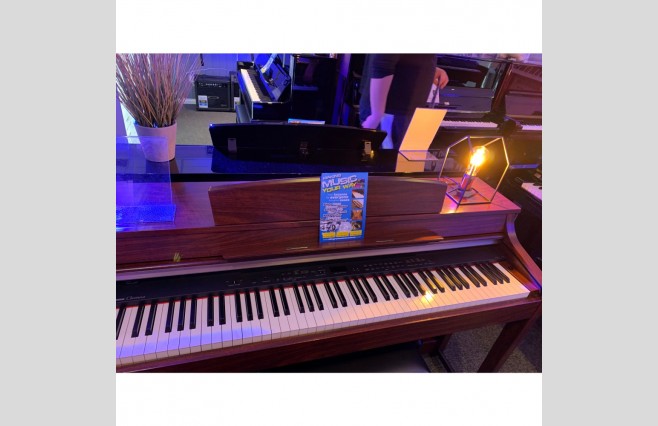Used Yamaha CLP370 Mahogany Digital Piano Complete Package - Image 1